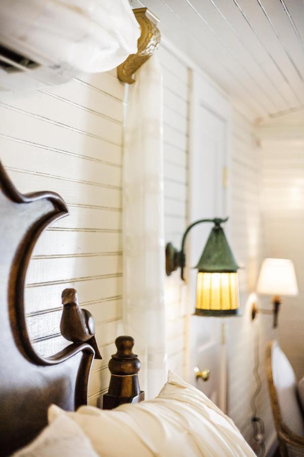 Fairytale Loft Suite 1 Bed, 1 Bath Luxury Apartment In Downtown Belmont Charlottesville Bagian luar foto