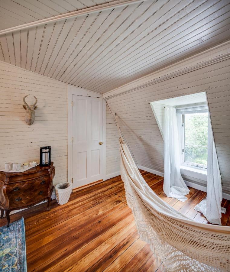 Fairytale Loft Suite 1 Bed, 1 Bath Luxury Apartment In Downtown Belmont Charlottesville Bagian luar foto